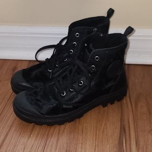 Palladium hi zip pony boots
